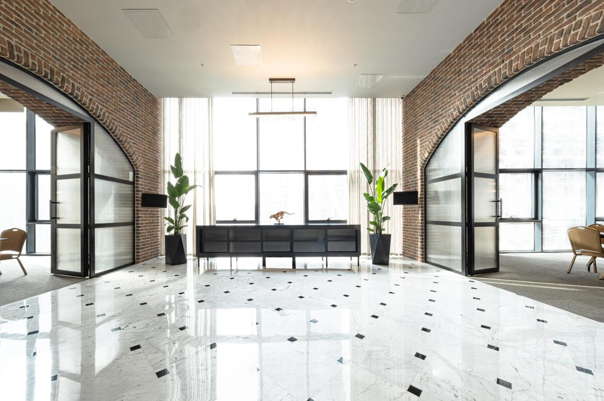 מלון Bomonti Arjaan By Rotana 5*