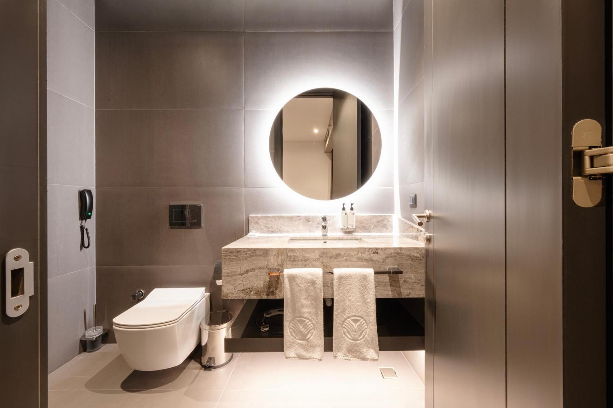 מלון Bomonti Arjaan By Rotana 5*